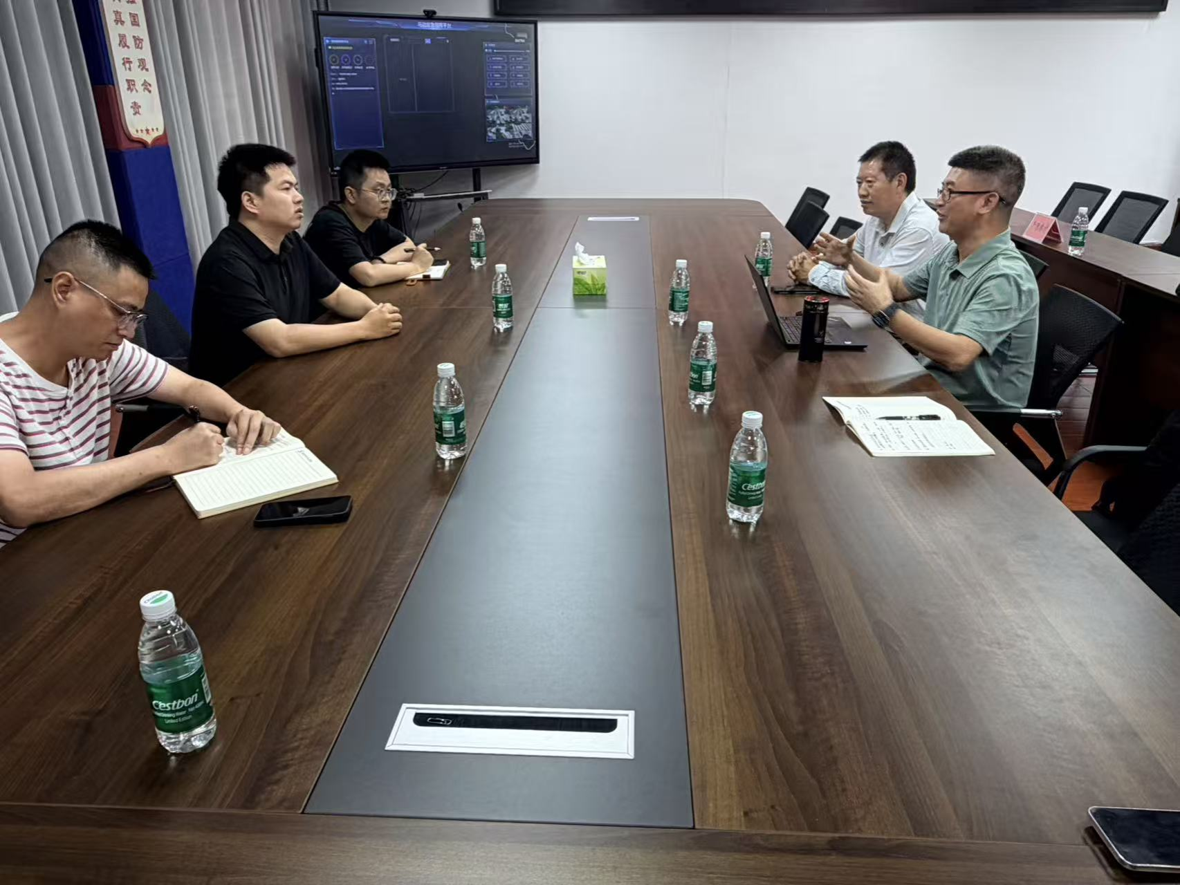 食品工程与营养科学学院赴马边县开展竹产业规划调研